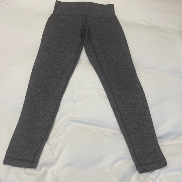 Warm TNA charcoal leggings (Aritzia) - Picture 1 of 3